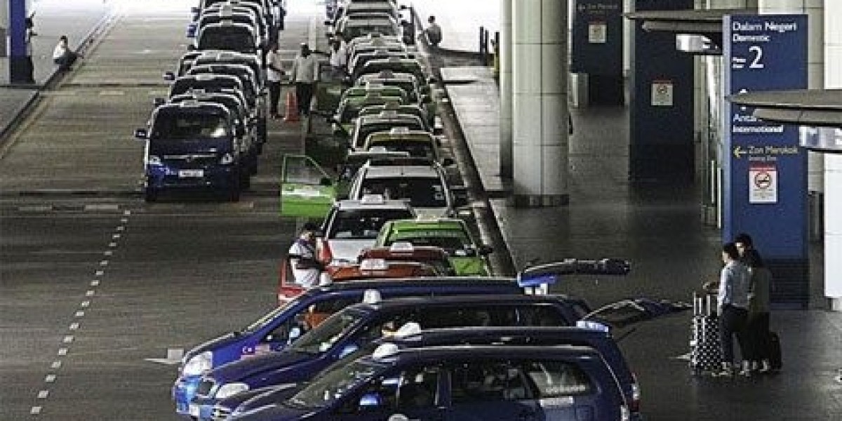Arriving in Style: The Best Taxi Services at Malaysian Airports
