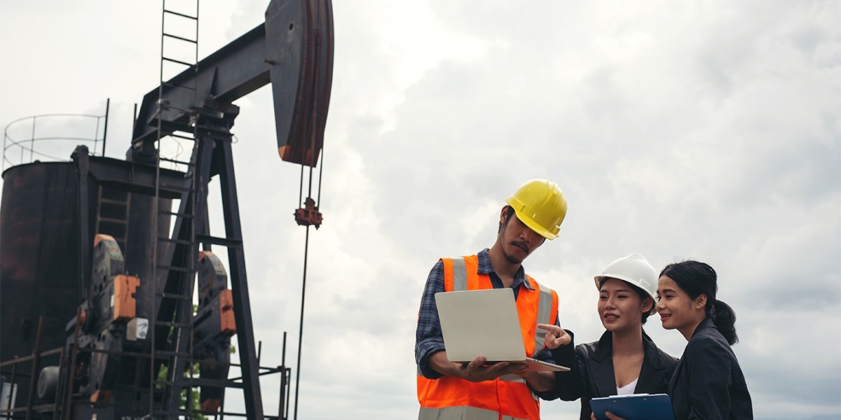 Why This Oil and Gas Course is Your Pathway to a High-Powered Career