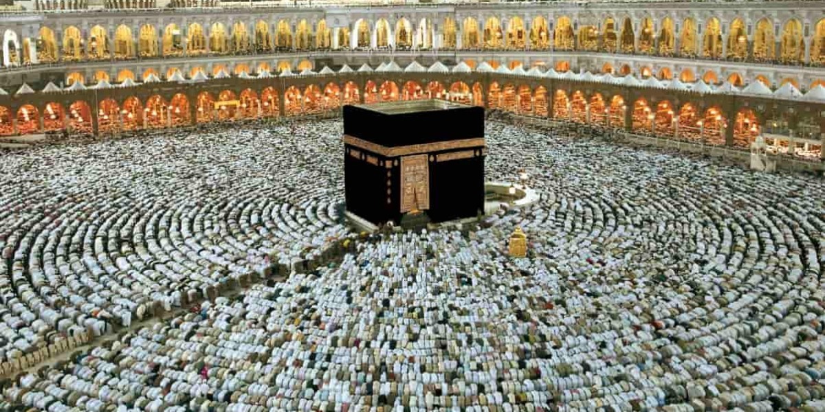 Luxury Transport for Umrah: The Ultimate Comfort and Convenience