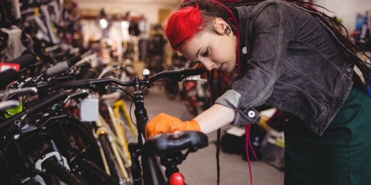 Cycling Wear: An Essential   to Watch in 2022