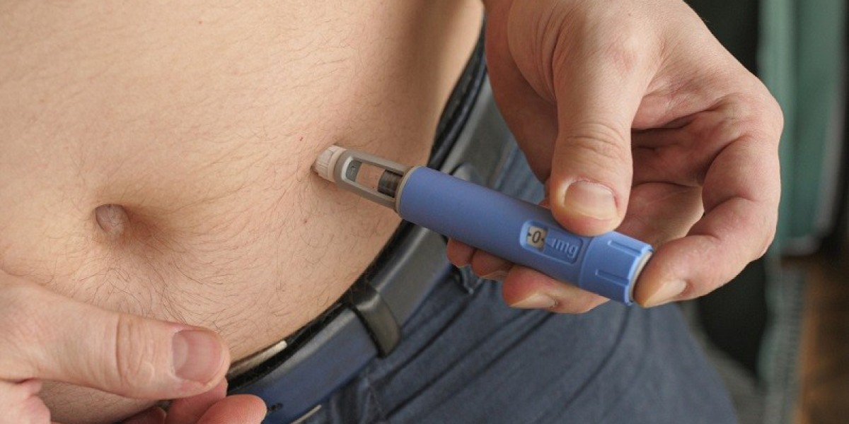 Get Ozempic Injections Near Me in Dubai: Top Tips for Finding the Right Estheticare Clinic