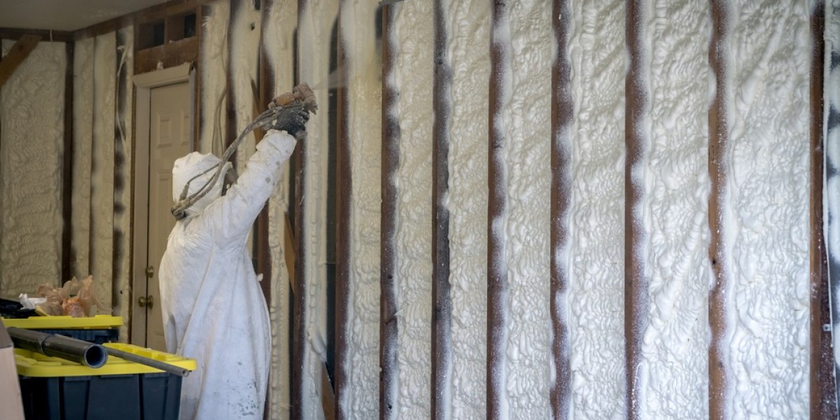 Why Spray Foam Insulation is the Best Choice for Homes in Kirkland, WA