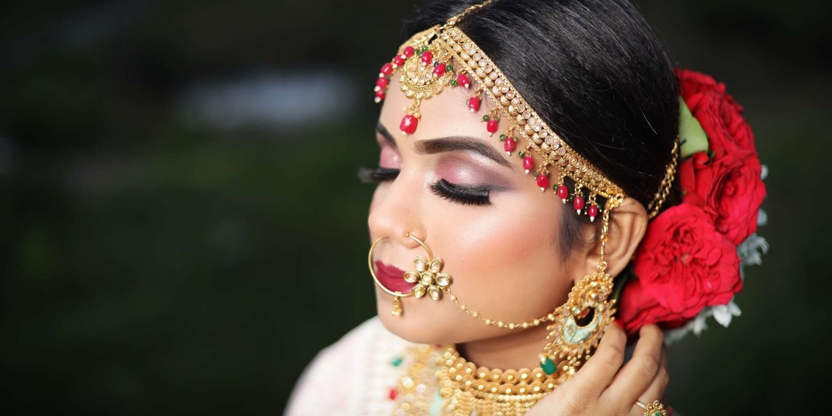 Top Makeup Artists in Delhi to Transform Your Look for Every Occasion