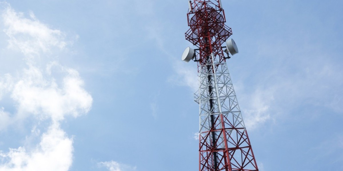 What Are the Pros and Cons of a Rooftop Antenna Lease Buyout?