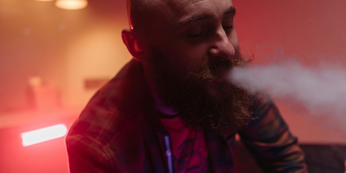 Why OEM Pen Vapes Are the Future of Customized Vaping Solutions