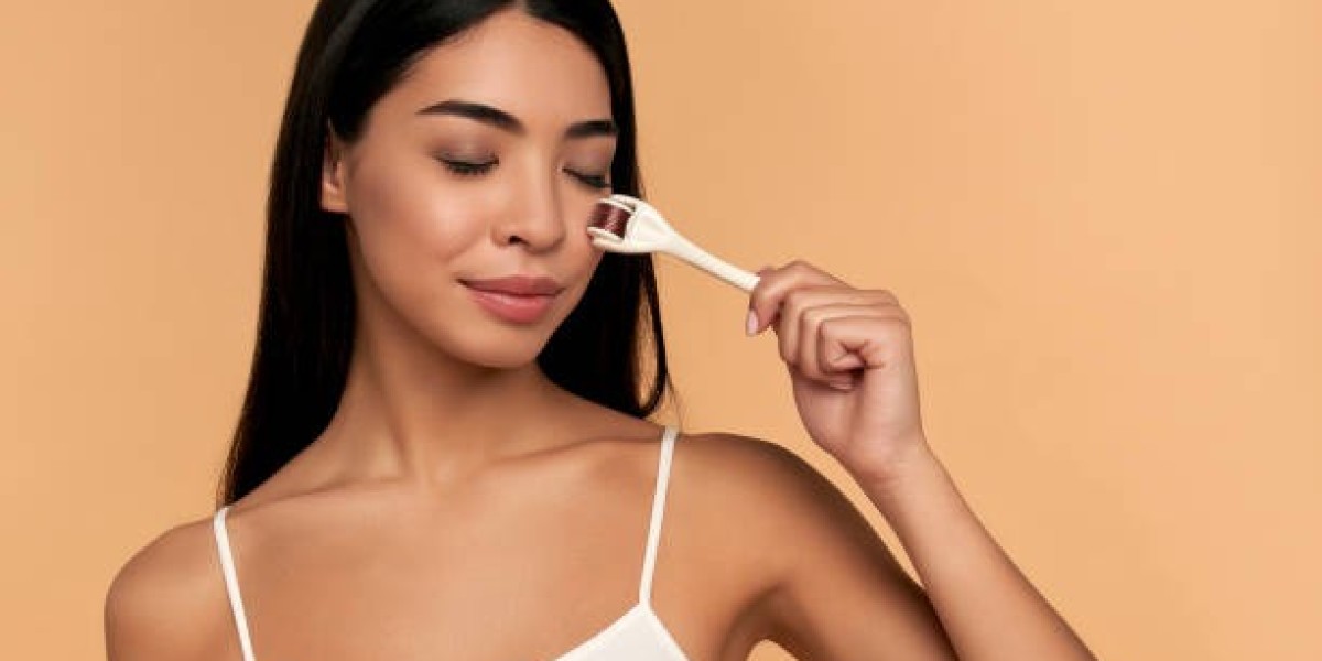 Top Reasons to Try a Derma Roller in Saudi Arabia for Your Skin Care