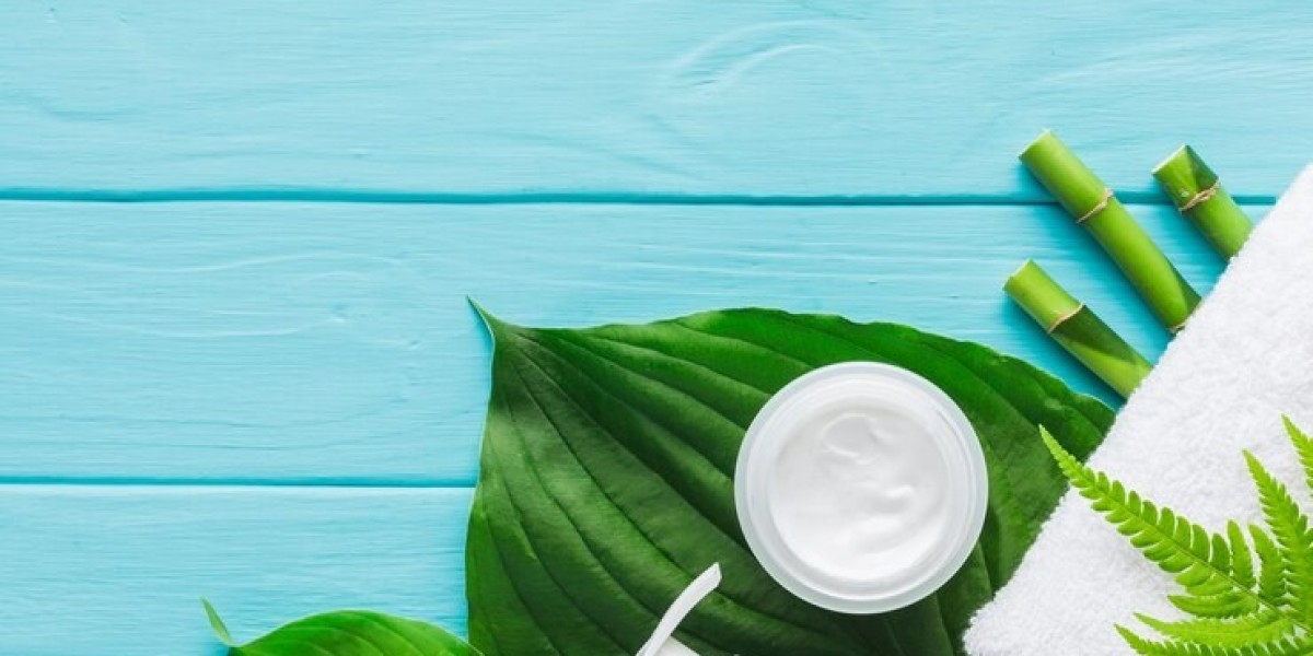 Facial Care Market: Forecasting the Growth Potential of Online Retail and Direct-to-Consumer Channels