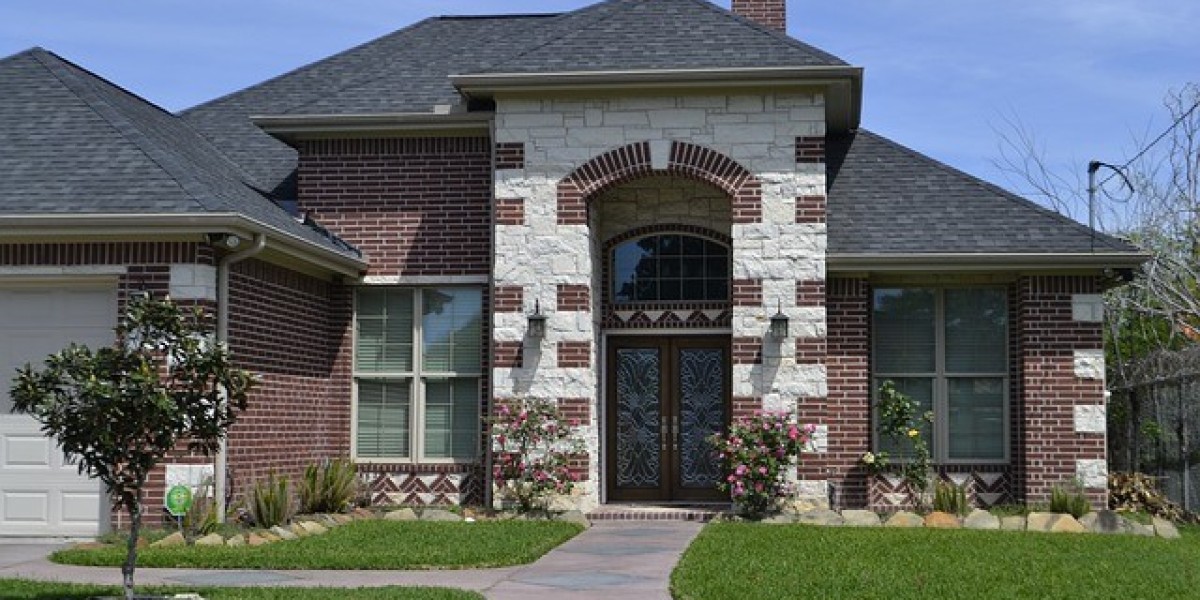 Shingles Roofing Sheets vs. Traditional Roofing: Which is Right for You?