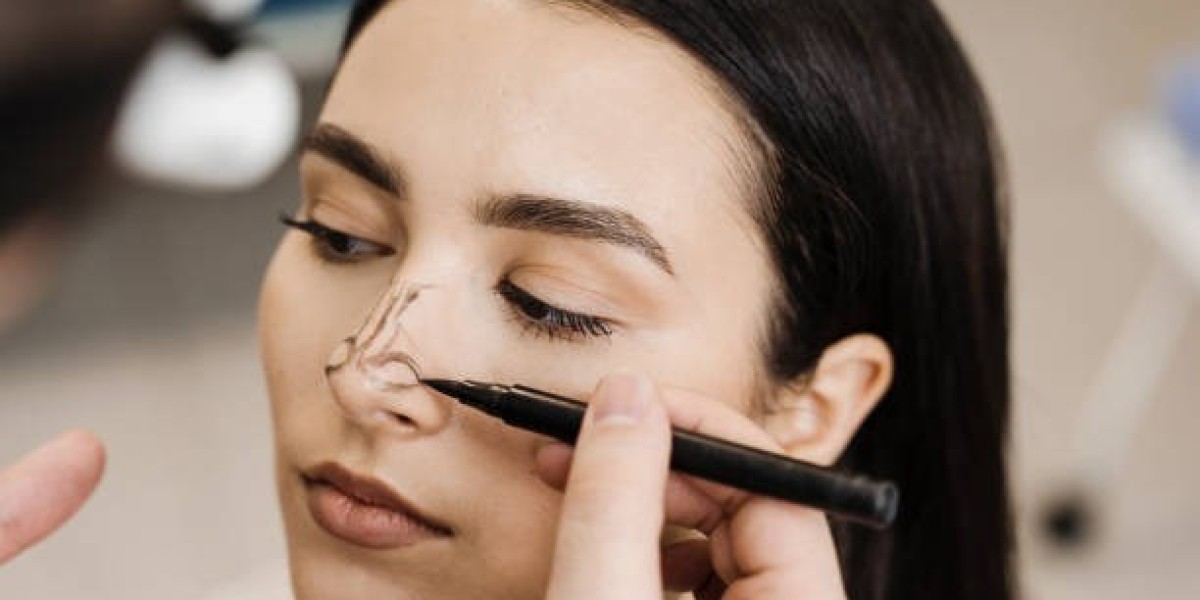 تحقيق أنف مثالي: جراحة تجميل الأنف في الرياض