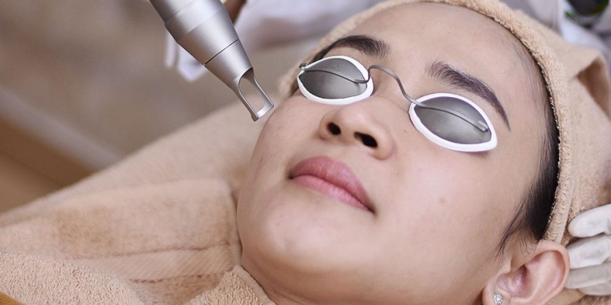 What to Expect in Terms of Cost for Fractional CO2 Laser Scar Treatment in Dubai