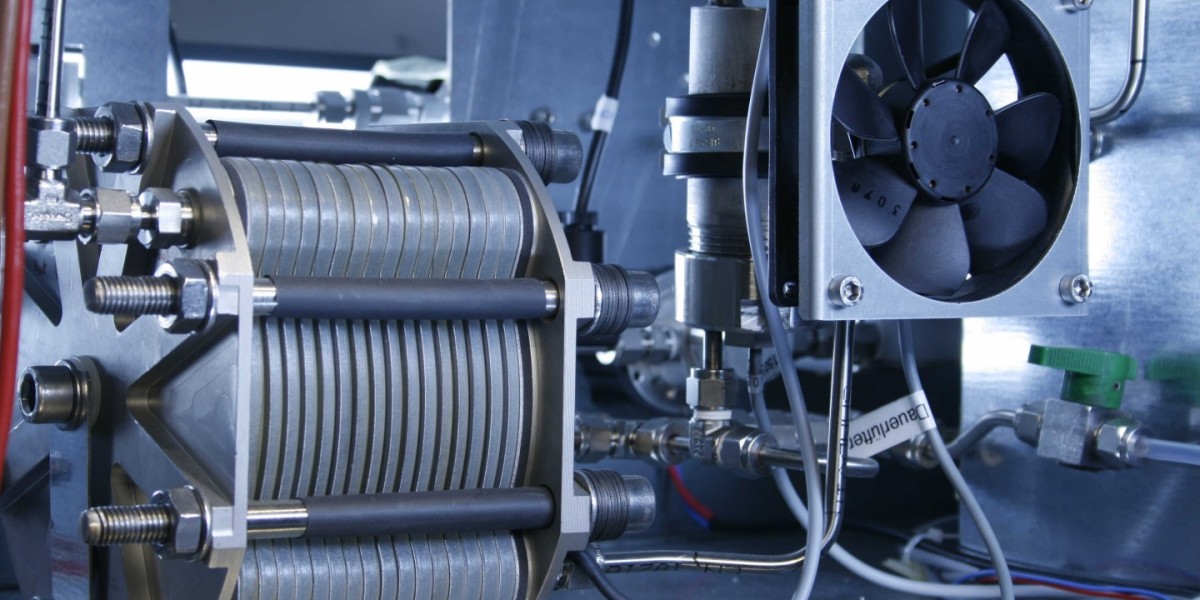 Hydrogen Electrolyzer Market: Overcoming Key Hindrances to Growth