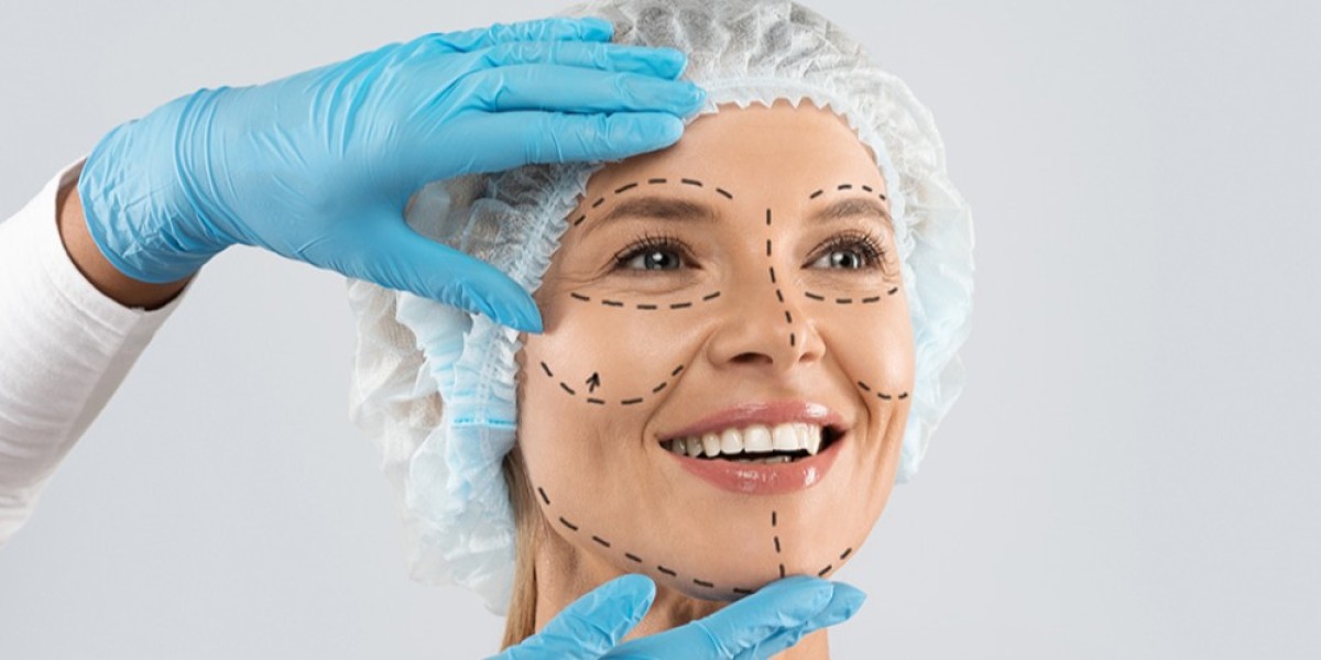Facelift Surgery in Riyadh: Reversing the Signs of Aging