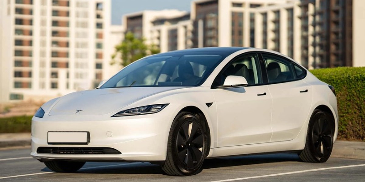 Affordable Options to Rent A Car Dubai: Save Money on Your Trip