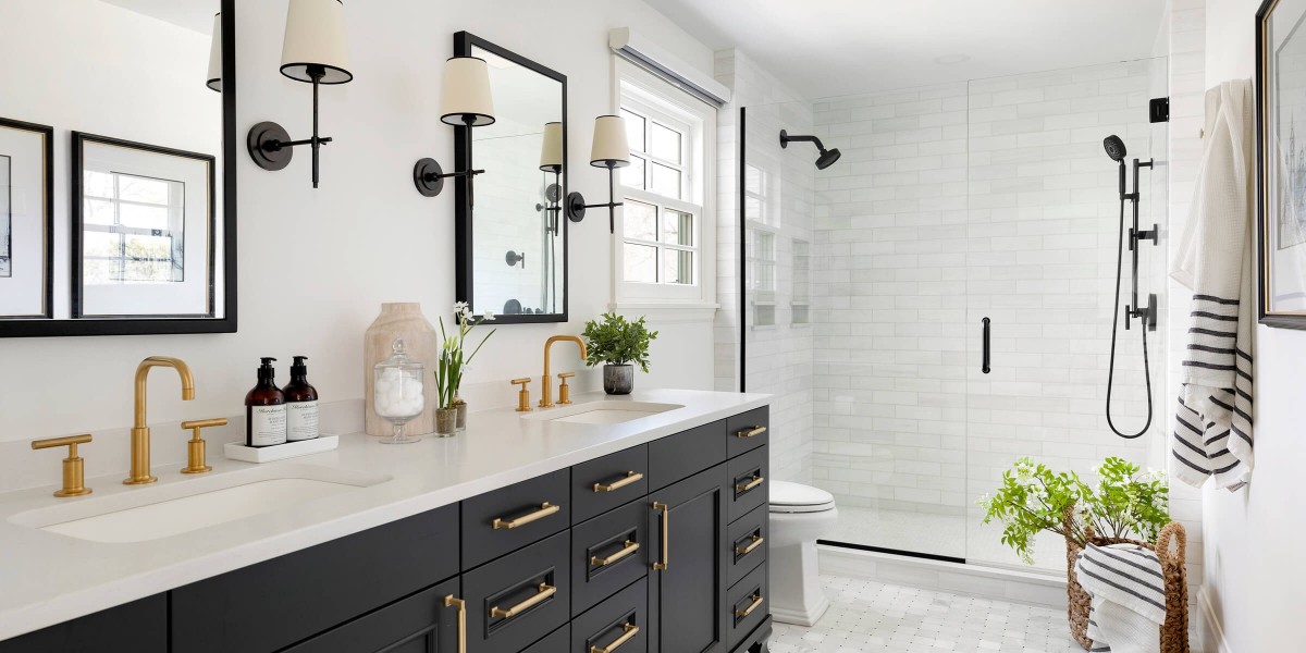 5 Must-Have Features for Modern Bathroom Renovations in Woodland Hills, CA