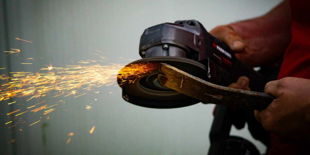 Power Tools Market Projections: Smart Tools, Sustainability, and Emerging Markets