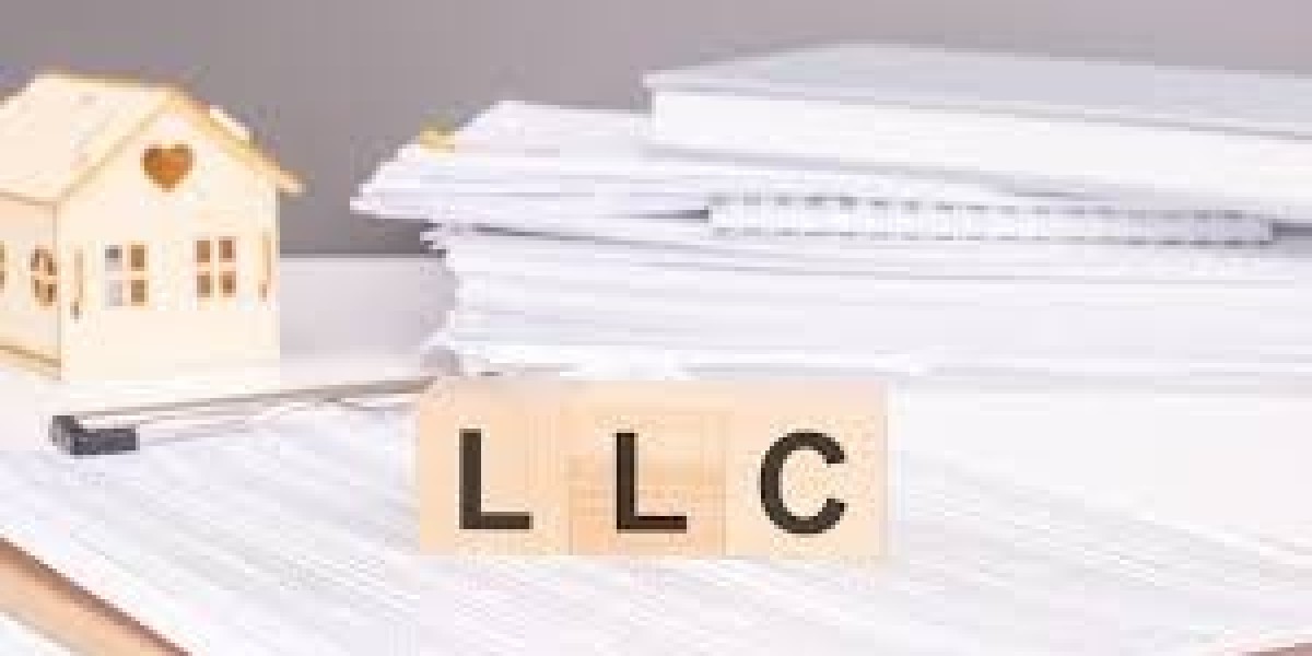 LLC vs Corporation: Which Structure Suits Your Business?