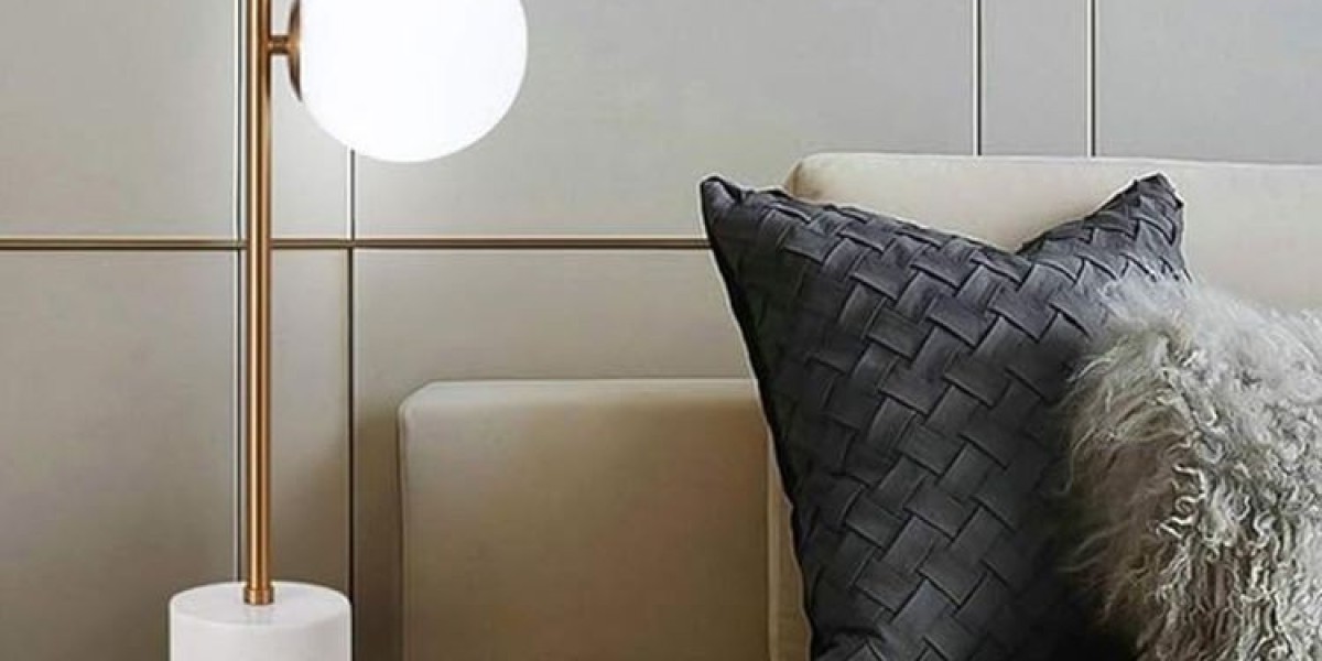 How to Choose the Perfect Table Lamp for Your Living Room
