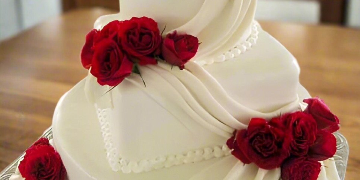 Where Custom Cakes Meet Café Comfort