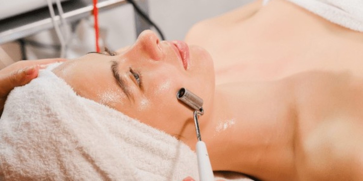 Pico Laser Treatment: The Key to Smoother, Younger-Looking Skin