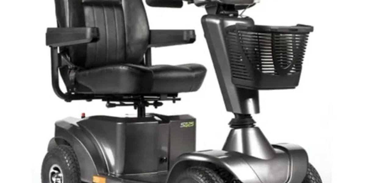 Fortress S425 4-Wheel Mobility Scooter: Performance and Comfort at Scooters Direct