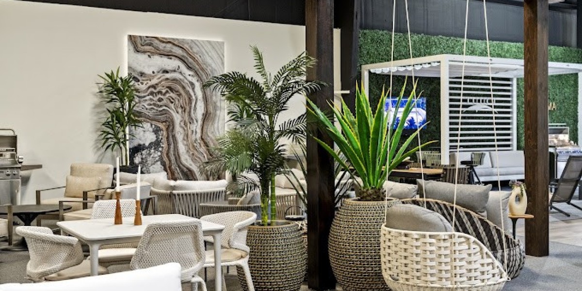 SolanaOutdoor – Elevate Your Outdoor Living in Florida