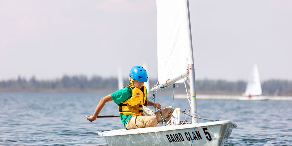 Sailing Lessons Calgary: Your Guide to Navigating the Waves