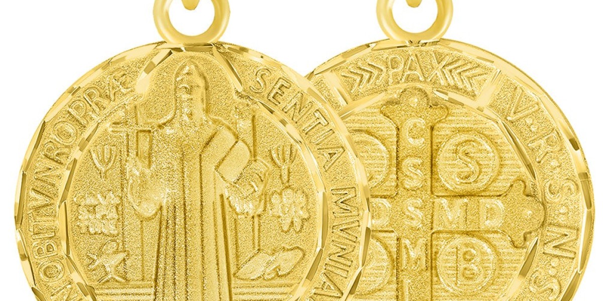 How Does a Gold Pendant Elevate Your Personal Style?