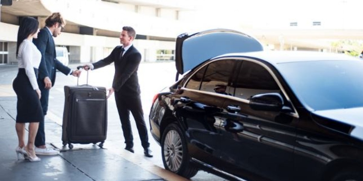 Exploring the City in Comfort: The Perks of Private Chauffeurs