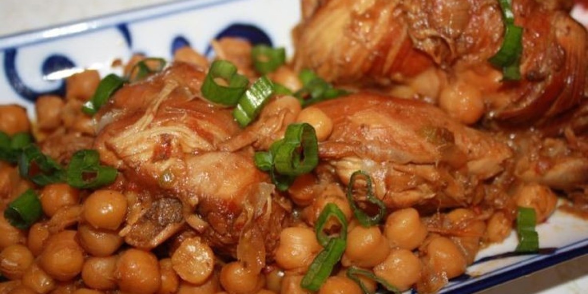 Chicken Chana in Madinah: A Flavorful Fusion at Qamar Restaurant