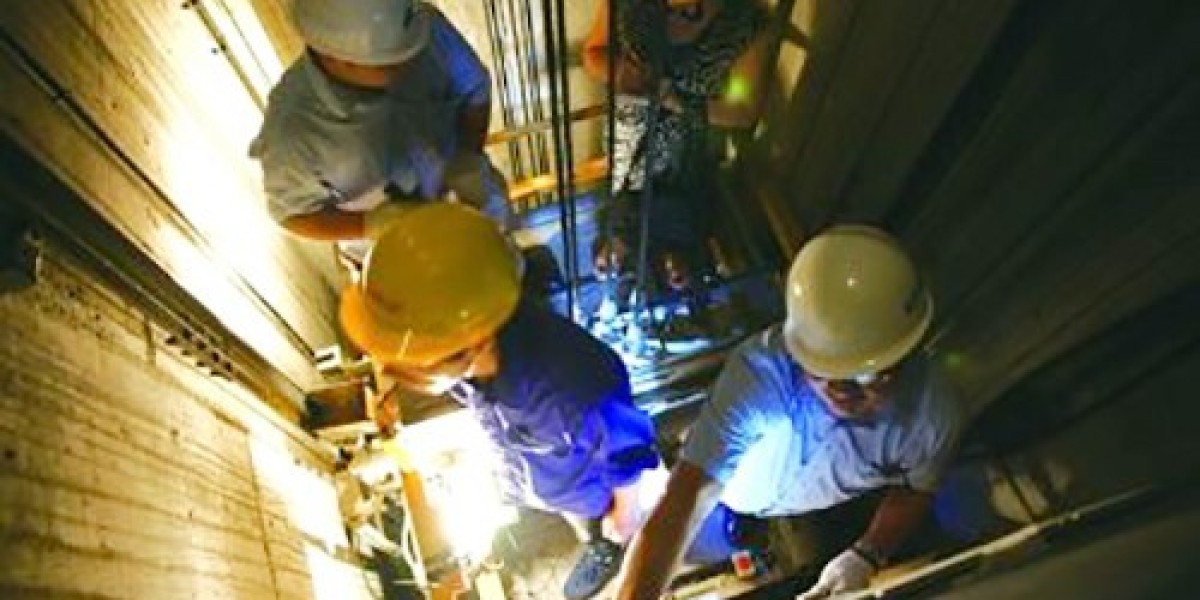 Elevators Safety System Market Scenario: The Role of Smart Elevators in Shaping Safety Features