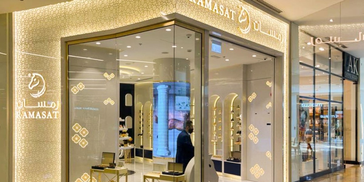 Top Perfume Shops in Dubai: Discover Luxury Fragrances and Unique Scents
