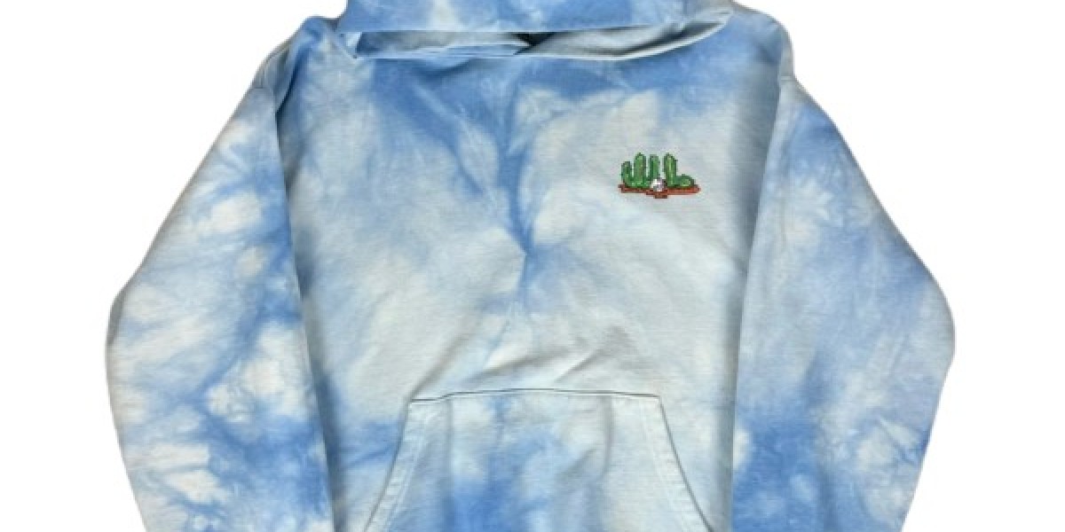 "Artistry in Threads: The Distinctive Edge of Warren Lotas Hoodies"