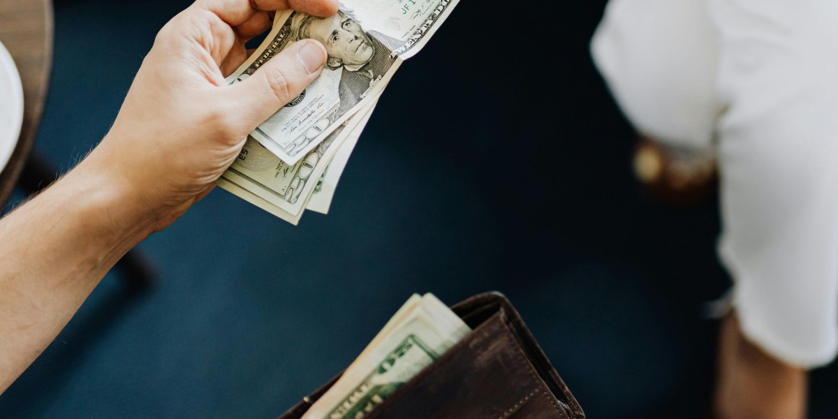 Quick Cash Solutions for Bad Credit in Ottawa
