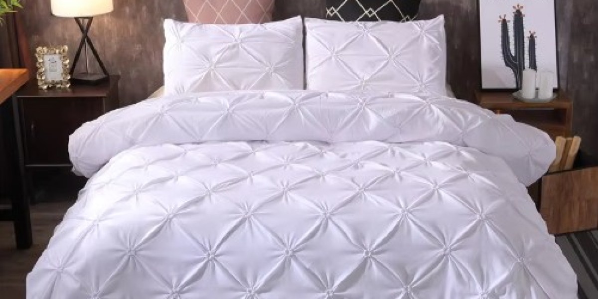 How can one effectively navigate the wholesale bedding market to ensure profitability and quality