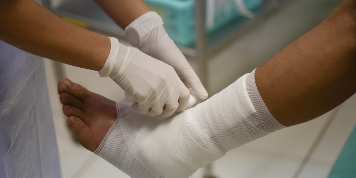 Antimicrobial Dressing Market: Growth, Challenges, and Technological Advancements Impacting Wound Care Solutions