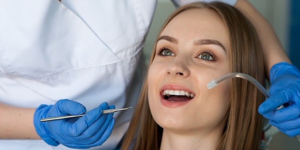 Meet the Experts at the Best Dental Clinic in Dubai