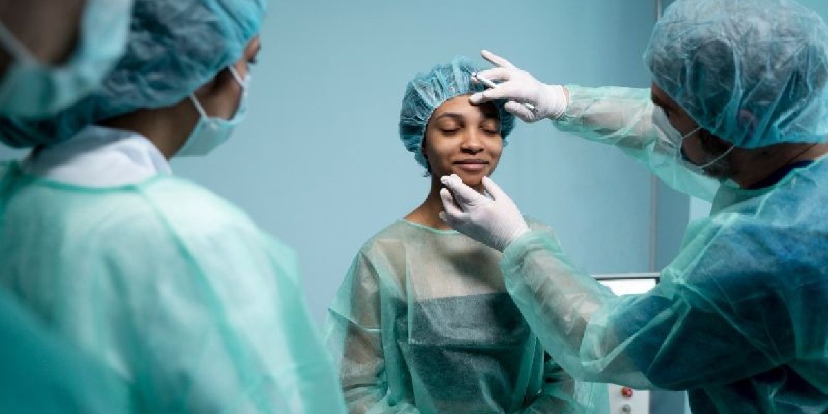 أفضل جراح تجميل في الرياض: جمالك هو أولويتنا