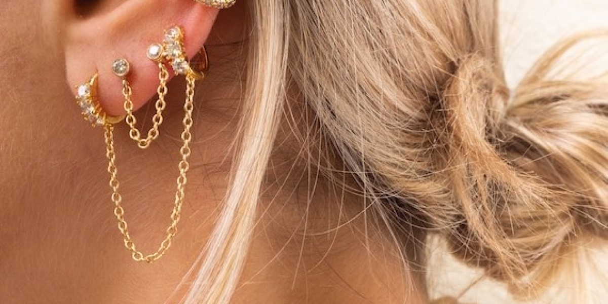How Much Does an Ear Piercing Cost at High-End Salon in Dubai?