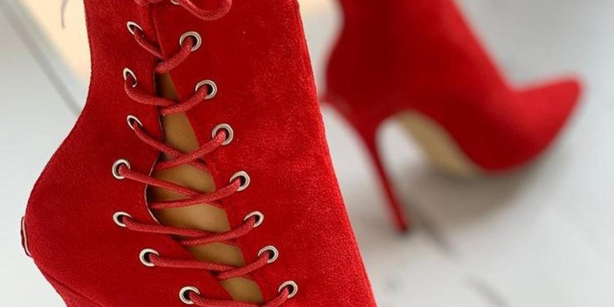 The Art of the Step: Boutique's Dressy Shoes