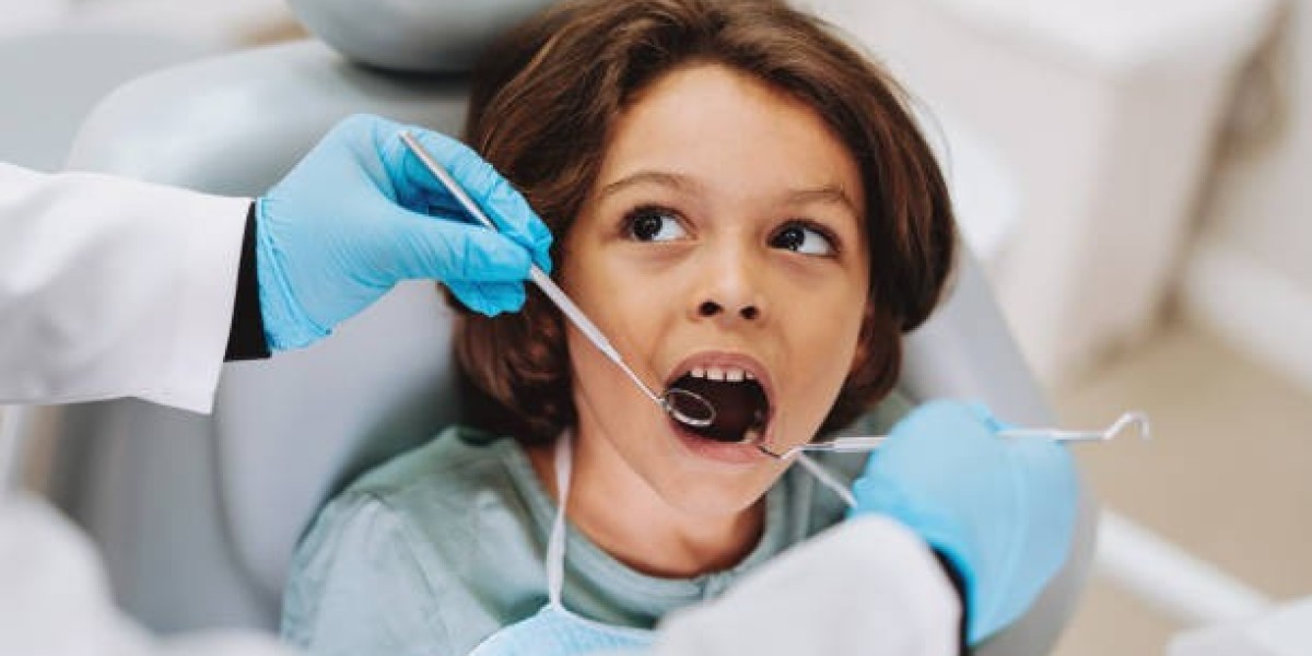 تجميل الأسنان بحشو احترافي في الرياض