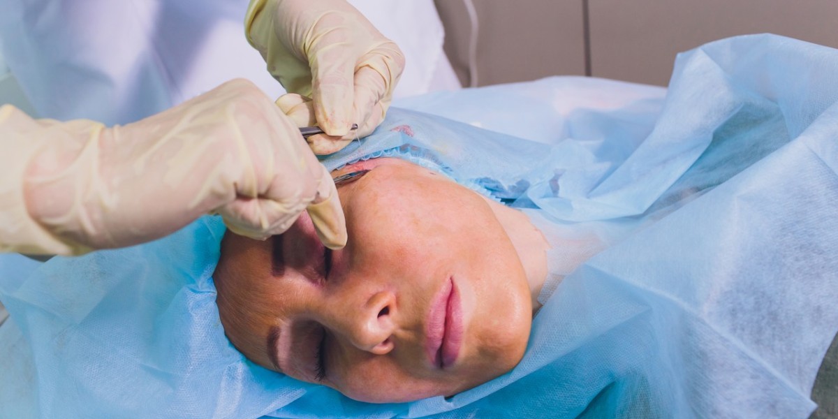How Thread Lift Treatment Stimulates Collagen for Firm Skin
