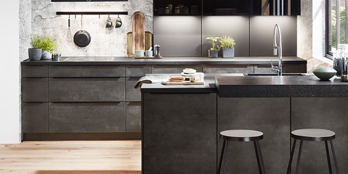 Is a Handleless Kitchen the Right Choice for Your Home?