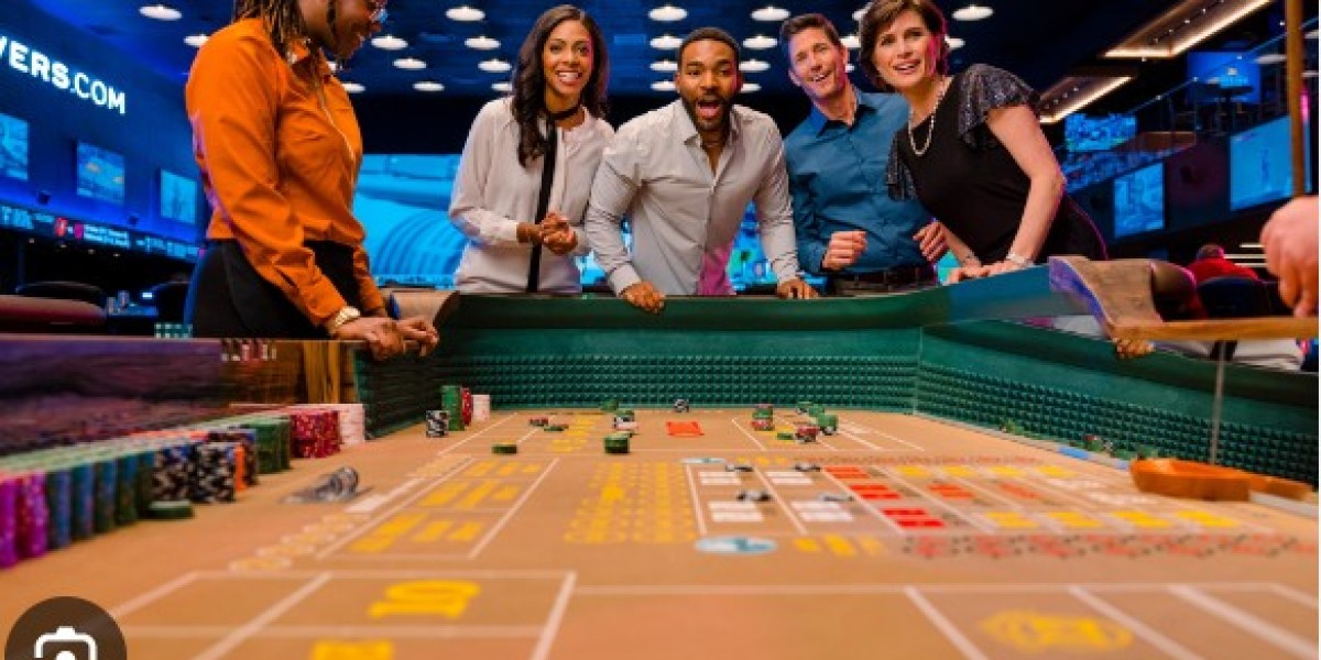The Thrill of Slot Online Gaming: A World of Spins, Jackpots, and Entertainment