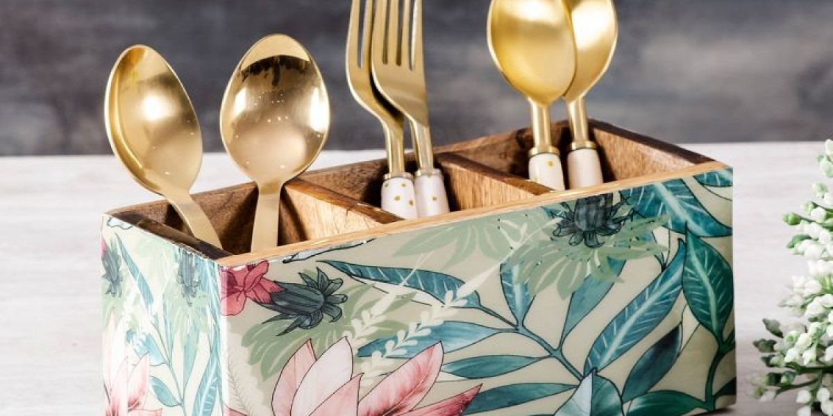 How Often Should You Replace Your Cutlery?