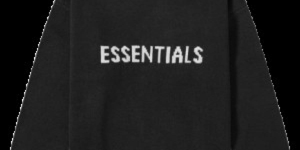 Essentials Sweatshirt – Premium Quality and Timeless Style in the UK