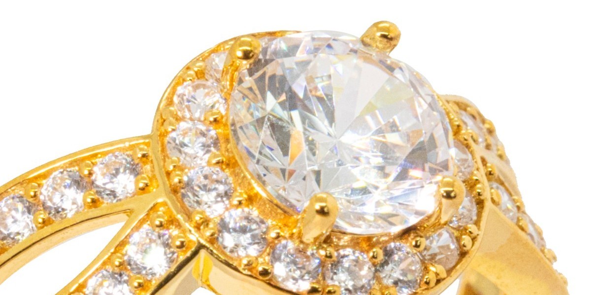 Indian Gold Engagement Rings: Timeless Elegance for a Lifelong Bond