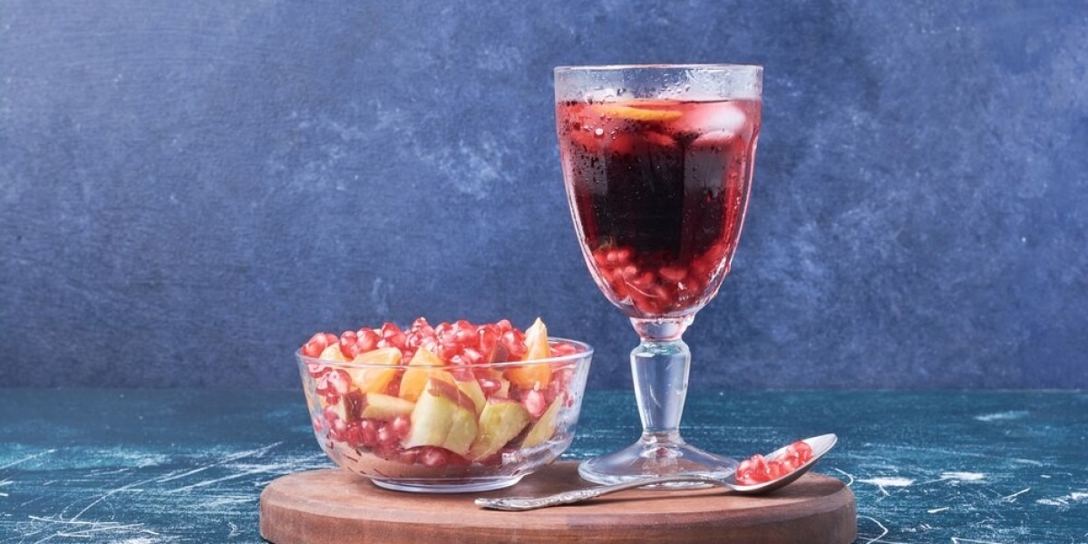 Fruit Wine Market Creative Innovation in Production and Flavor