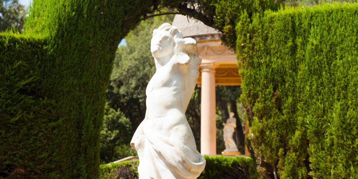 Transform Your Space with Simon Percival’s Art Garden Sculptures