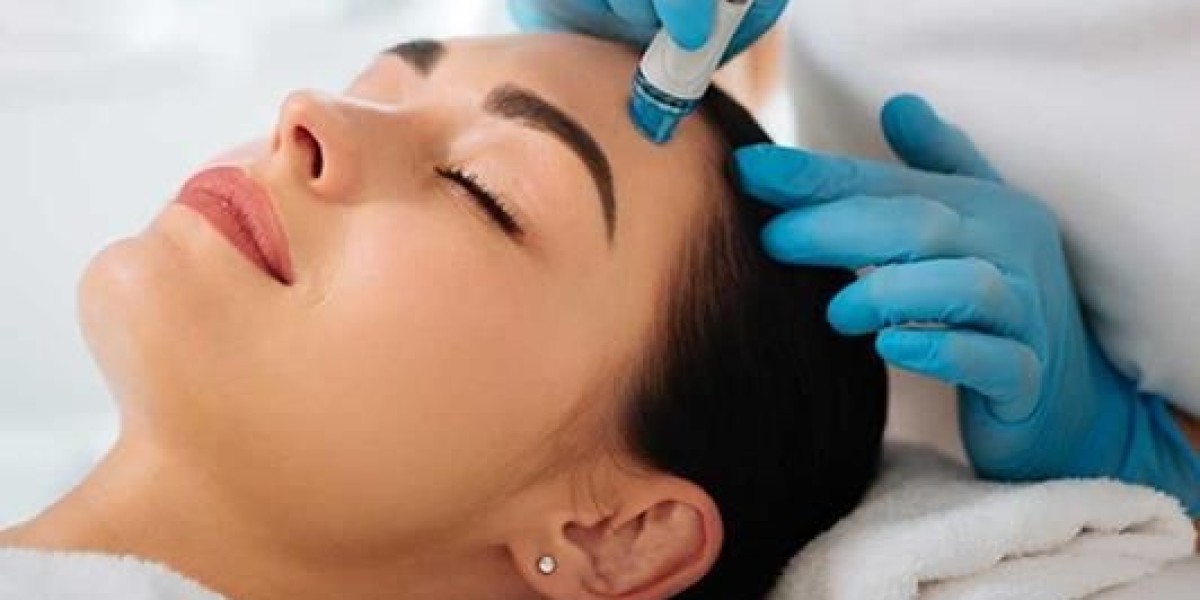 Seasonal Glow Goals? HydraFacial in Dubai Delivers! ✨