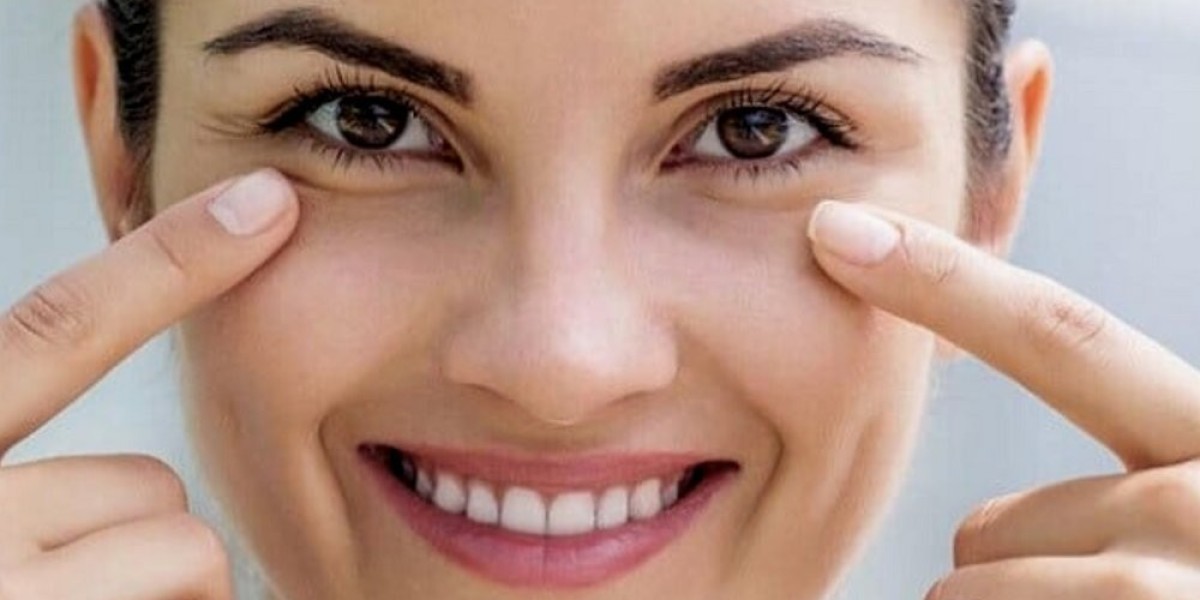 How Do Dark Circles Affect Your Confidence and How to Overcome It